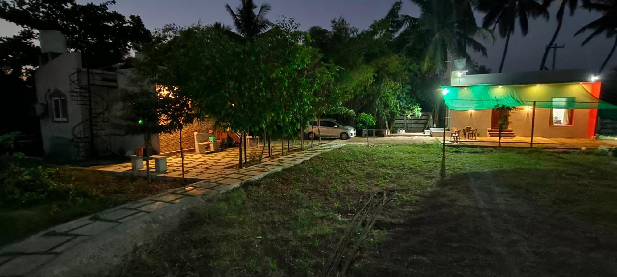 The Farm Crest, Ecr Kadallur Kūvattūr 외부 사진